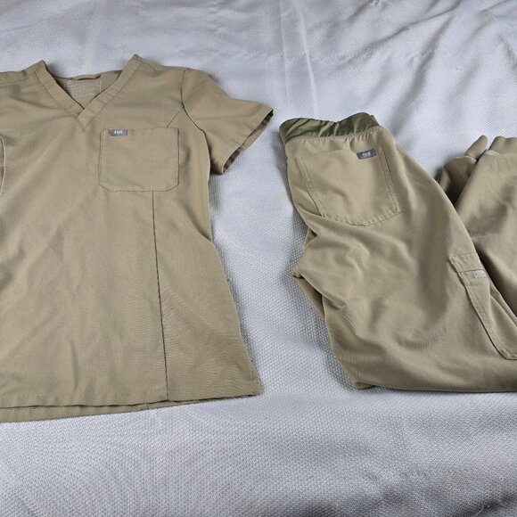 Figs Scrubs Set Women's Small Zamora Jogger Bottoms Catarina Top Sandstone Color - Picture 1 of 11